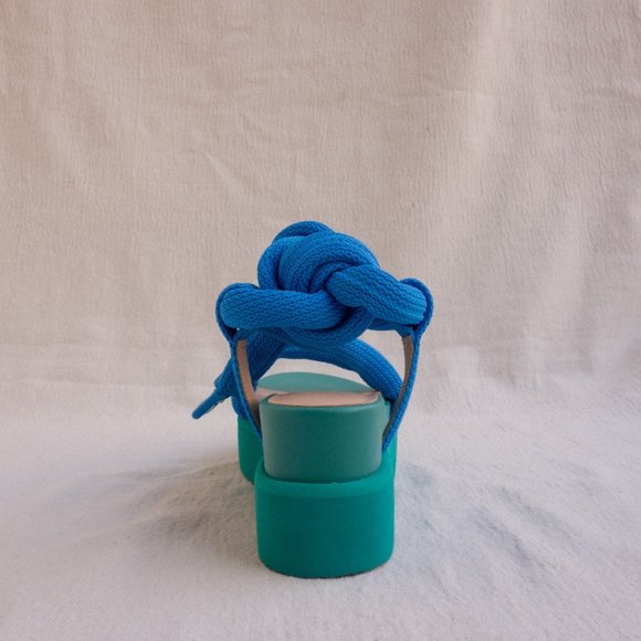 Node by Issey Miyake x United Nude - Picture 4 of 5